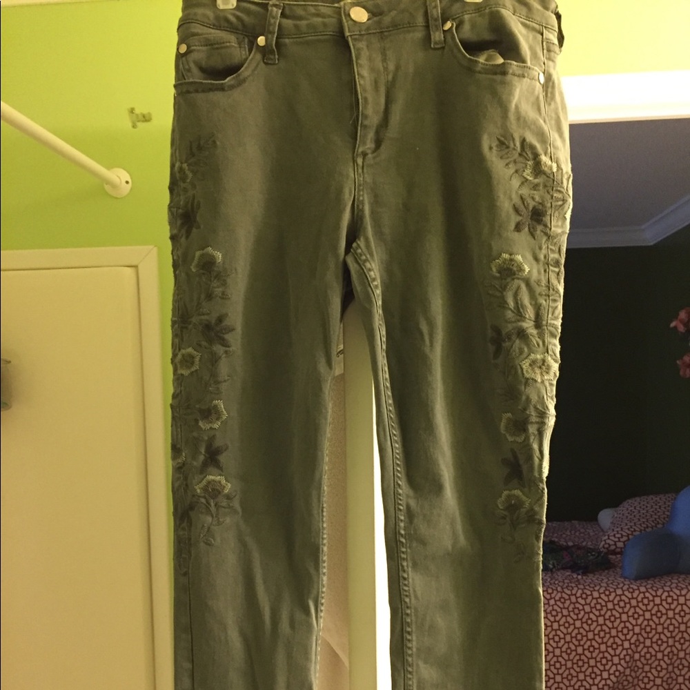 Seven7 Skinny Jeans